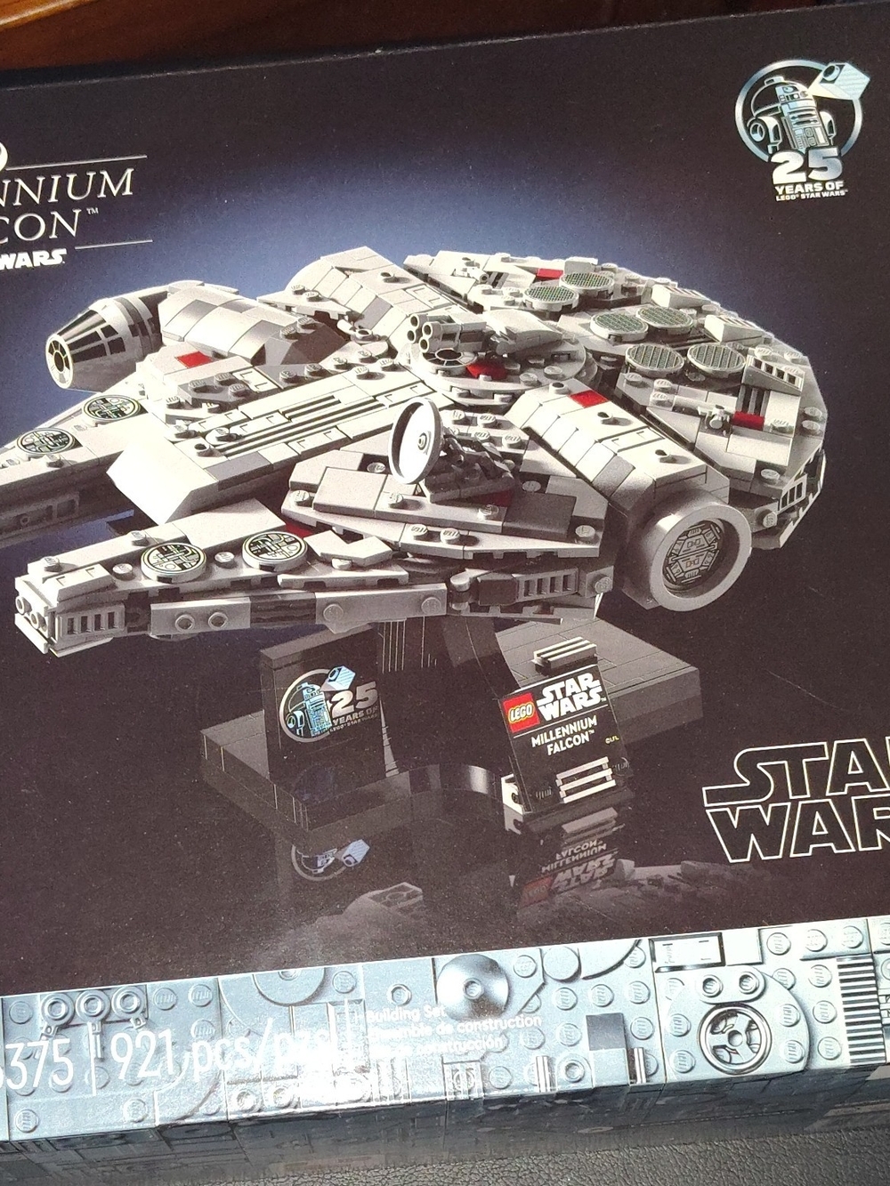 LEGO Star Wars Millennium Falcon Building Set - White/Grey
